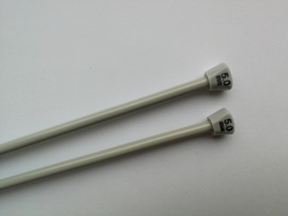 Adīšanas piederumi - Adāmadatas gāras Nr. 5.0